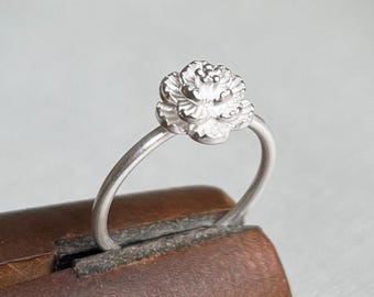 Beautiful Flower Floral Sterling Ring Size 6