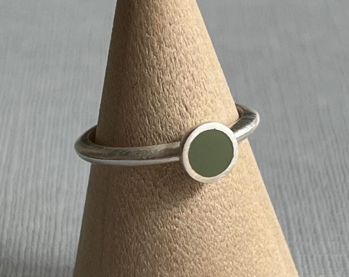 Featured listing image: Minimalist Modern Sterling Cup Ring with Olive Resin. Size 6 3/4