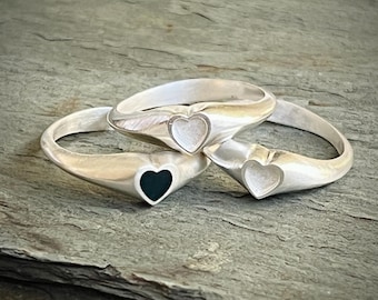 Simple Minimalist Heart Ring in Glass Enamel or Resin size 6 or 7