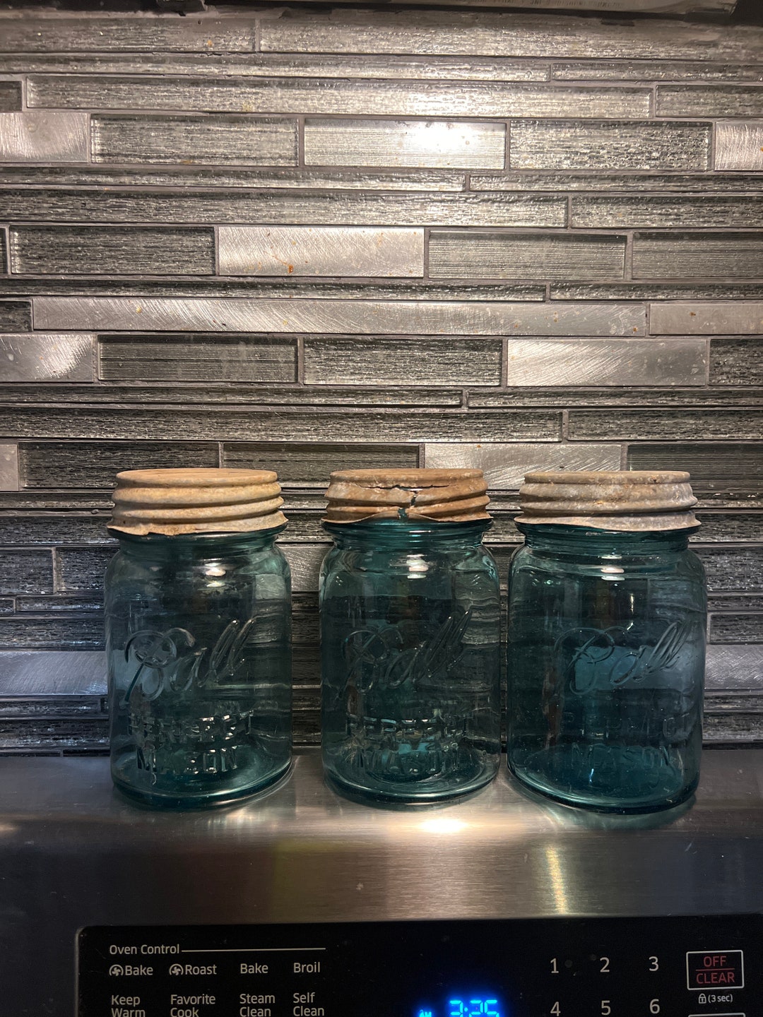 3 Vintage Pint Size Ball Perfect Masons Jars With Zinc Lids Etsy