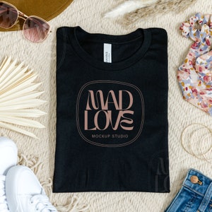 Maquette pliée Black Bella Canvas 3001, maquette de t-shirt Boho Flat Lay, maquette de T-shirt plié Bella et Canvas, maquette Bella Canvas 3001