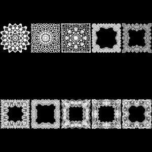 Puede incluir: Una colecci&oacute;n de tapetes y marcos cuadrados de encaje blanco con intrincados patrones florales y geom&eacute;tricos. Los dise&ntilde;os var&iacute;an, mostrando diferentes texturas y detalles calados, perfectos para manualidades o decoraci&oacute;n del hogar.