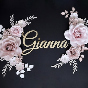 Papierblume, Wanddeko: Namensschild, Pastell Blumen Kunst