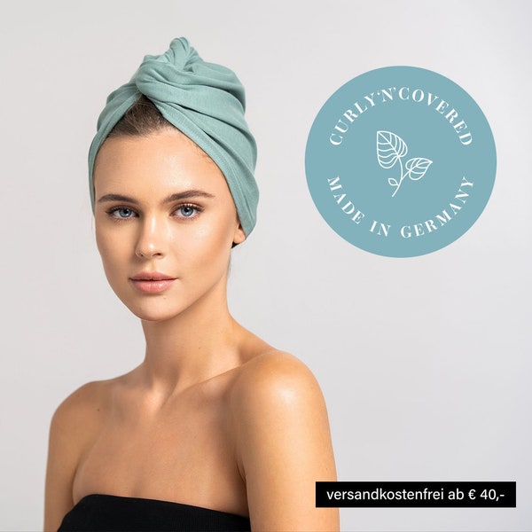 Turban Handtuch aus Bambus mit Knopf in mint grün. Haarhandtuch zum Haare ploppen von CURLY N COVERED. So einfach ist die Plopping Methode!