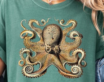 Comfort color Octopus T-Shirt – Vintage Sea Life Graphic Tee, Ocean Lover Shirt, Nautical Beachwear, Boho Coastal Style Gift