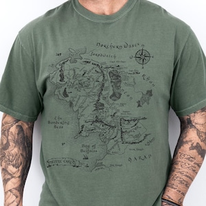 T-shirt couleur confort, carte du milieu du E, t-shirt de voyage vintage, cadeau pour amoureux de la nature, chemise graphique unisexe, idéal pour le camping, cadeaux pour lui/elle