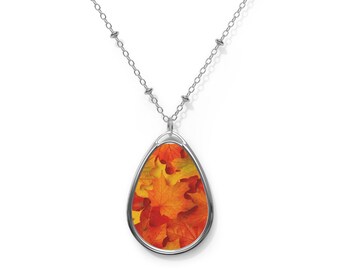 Fall Leaf Oval Necklace - Nature-Inspired Jewelry for Autumn Lovers
