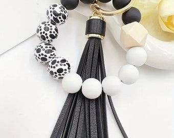 Black and White Dog Print Beaded Wristlet