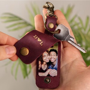 Personalized Leather Photo Keychain for Valentine&#39;s day, Photo Keychain for Him, Custom Men&#39;s gift for Valentine&#39;s Day