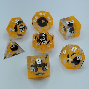 Sharp Edge DnD Dice Set: Orange Resin with Black Roses