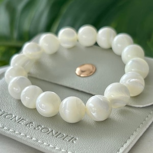 10mm Mother of Pearl Bracelet for Emotional Healing & Peace, White Mother of Pearl Bracelet Protection Bracelet for Shielding Negativity