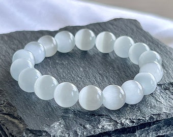 Bracciale di selenite naturale per energia positiva e pietra preziosa di cristallo curativo per la manifestazione e la purificazione Bracciale con perline 10 mm