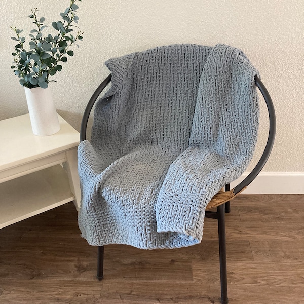 Valeria Light Blue Knitted Blanket main image 1
