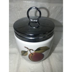 ROYAL WORCESTER 3&quot; Porcelain Egg Coddler Evesham Peach & Berries