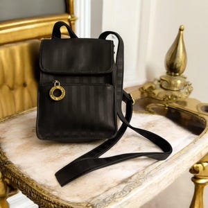 Monedero cruzado vintage Nine West Blacks Strip, a rayas, listo para viajar, 15 x 20 cm