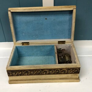 Vintage Made in Japan wooden music box musical jewelry storage 9.5” x 6” *READ