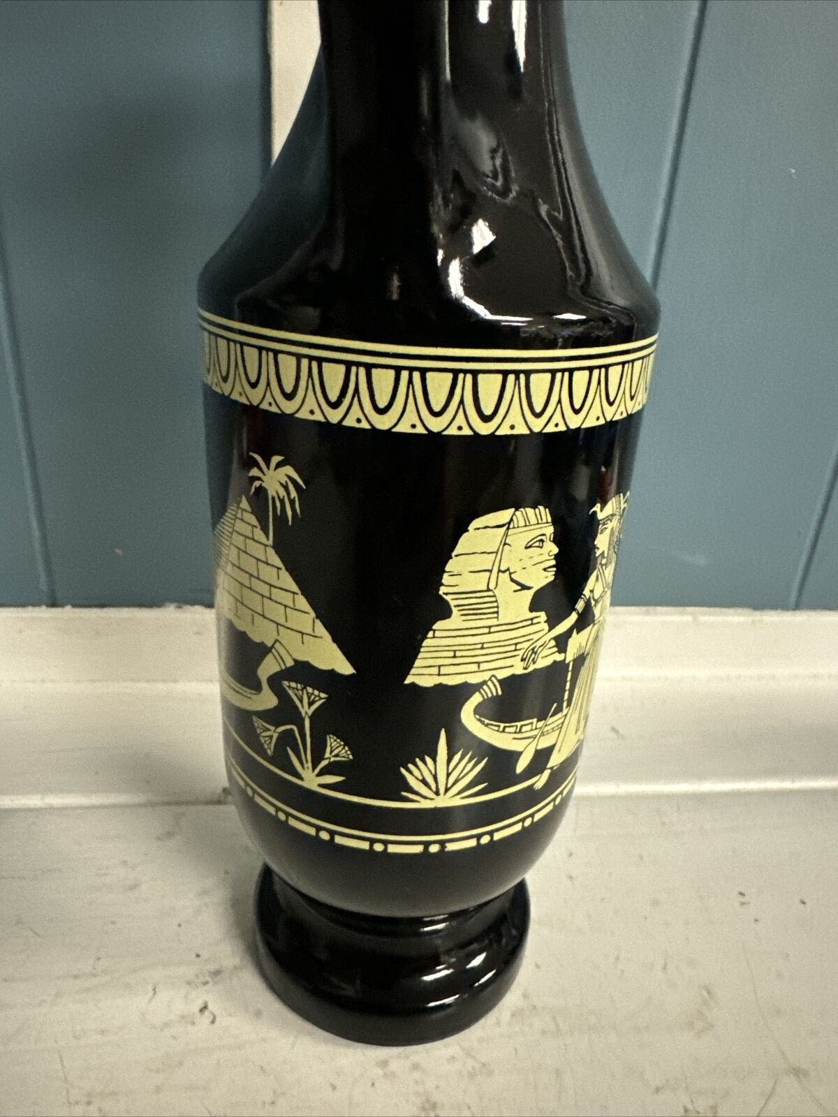 VINTAGE 1962 JIM BEAM Whiskey Decanter Bottle Egyptian Urn