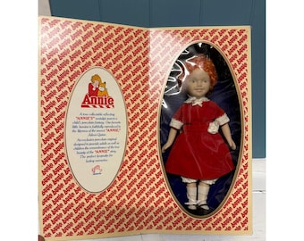 Bambola di porcellana originale Annie Applause Aileen Quinn Abito rosso da collezione 1982