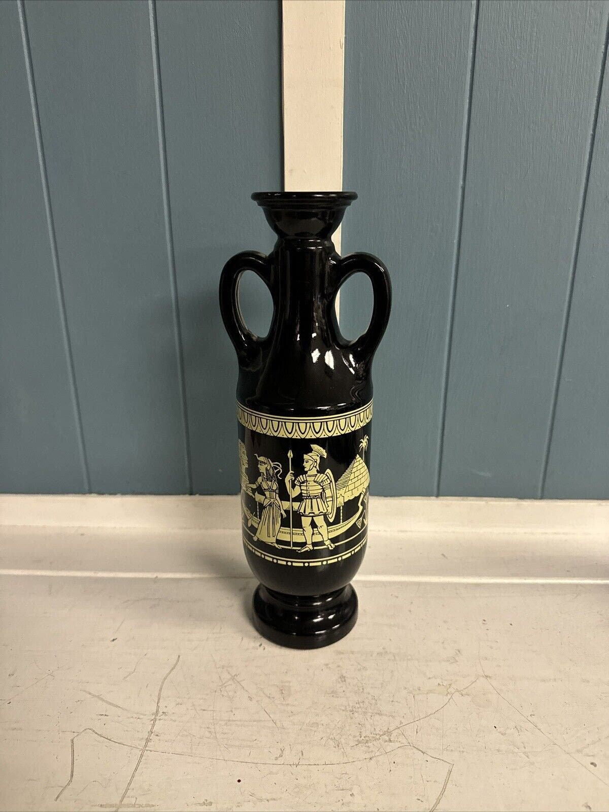 VINTAGE 1962 JIM BEAM Whiskey Decanter Bottle Egyptian Urn