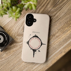 Herr der Ringe Handyhülle – One Ring Design | Elbische Schrift iPhone & Samsung Hülle (Shirelight Edition)