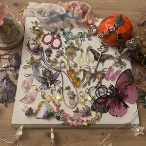 Boîte mystère féerique personnalisée | Pot à bijoux surprise | Cadeau personnalisé inspiré du cottagecore, du goblincore et de l'univers de la forêt