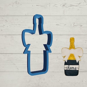 Wine Bottle Cookie Cutter | 2&quot;-6&quot; Sizes Available