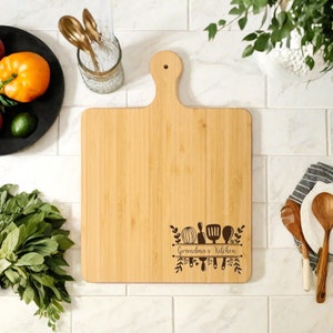 Planche à découper en bambou personnalisée, Planche de charcuterie, Planche de charcuterie, Planche de charcuterie avec poignée, Planche de fromages, Cadeau de fiançailles, Cadeau de mariage