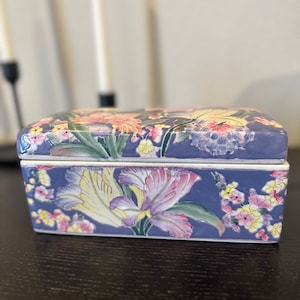 Vintage Hand Painted Decorative Box | Chinoiserie Trinket Box | Jewelry Box