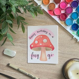 Carte de voeux d'anniversaire Fun-Gi