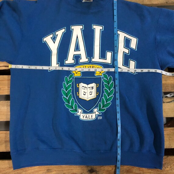 Yale hockey sweatshirt shop