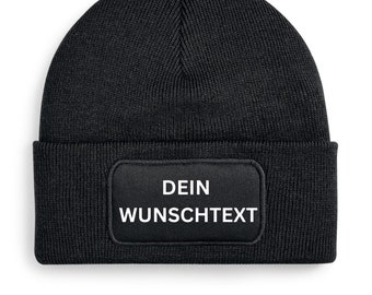 Beanie-Strickmütze mit Patch individuell mit Wunschtext, Namen oder Logo bestickt