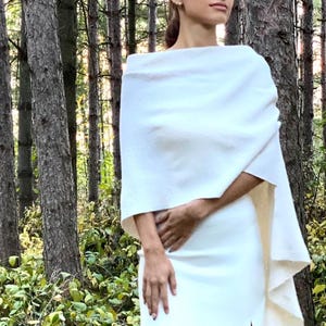 Ivory Merino Bridal warm off shoulder wrap, Off White pleated wedding cape, minimalist bridal cover up, short asymmetrical poncho capelette