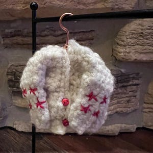 Handgefertigte Häkeljacke mit Ornamenten – Handgefertigte Häkelanleitung