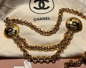 Ceinture vintage Chanel CC Logo Collection 29 par Victoire de Castallane