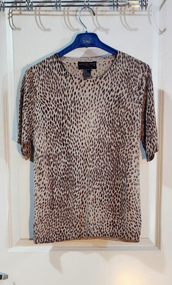 Vintage August Silk Leopard Print Cat Top Sweater