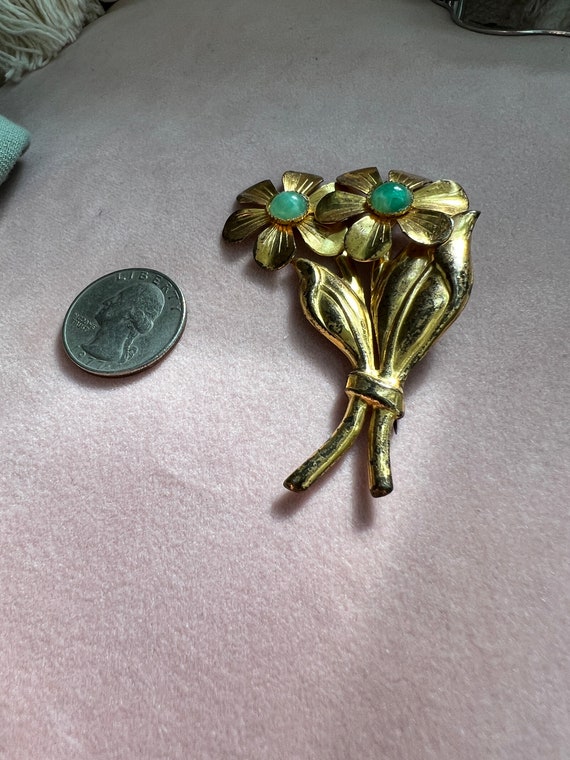 1940s Vintage Gold Flower Brooch - image 2