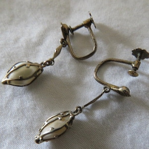 PEARL EARRING-VINTAGE