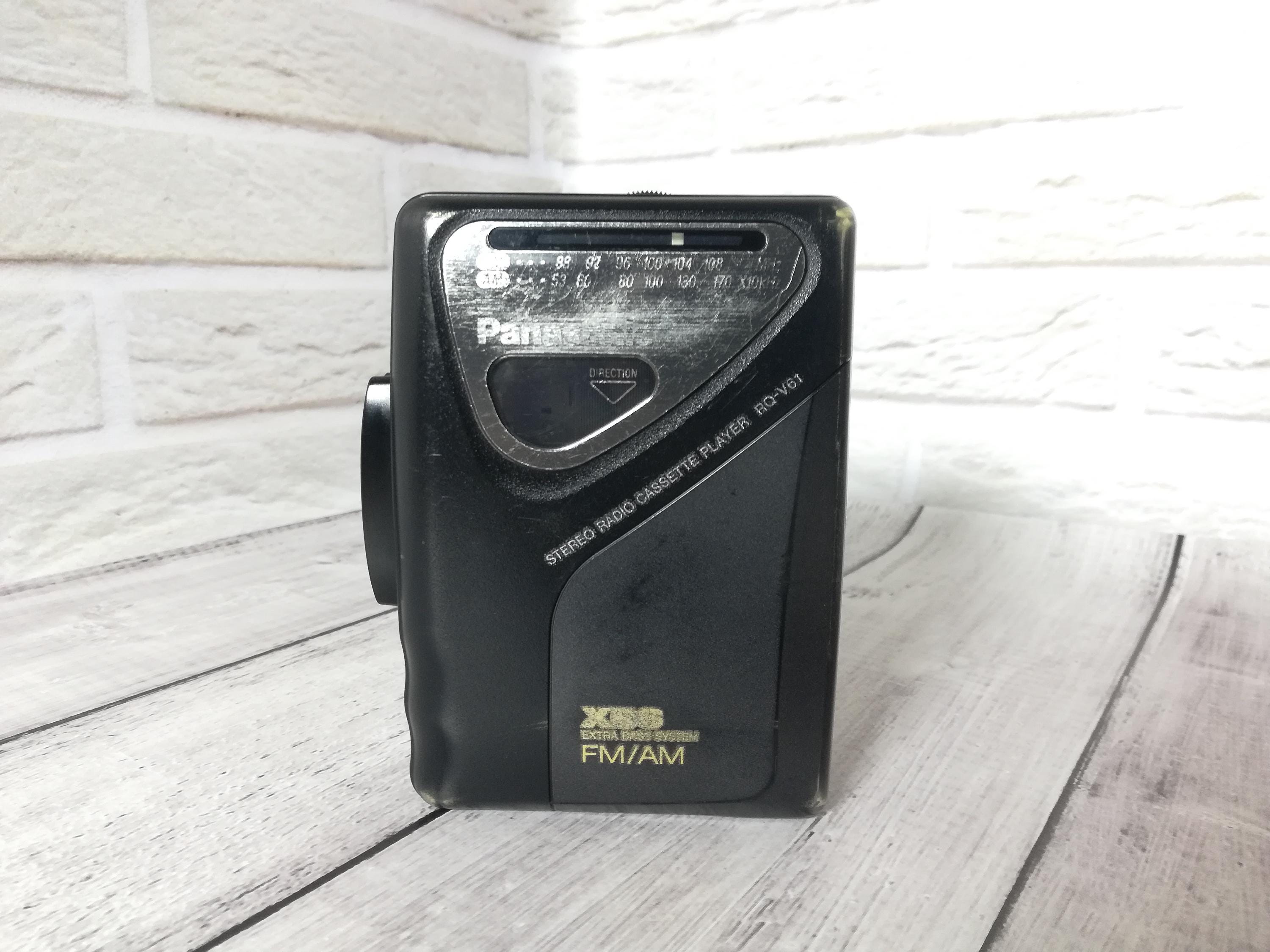 VINTAGE INTERNATIONAL AM/FM Stereo Cassette Player EUR 81,28 - FR
