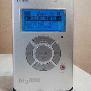 Rare Vintage DigiWit MP3 Player with 2.5&quot; 15GB Hard Drive