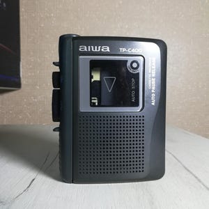 AIWA TP-C400 Audio Cassette Portable Player