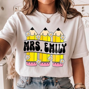 Custom Teacher Name Shirt, Personalized Teacher Shirt, Retro Teacher Pencil T-Shirt, Teacher Shirt, Gift for Teacher, Back to School Shirt