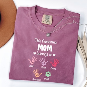 Personalisiertes Mom Shirt Muttertagsgeschenke, diese Mutter gehört zu Shirts Geschenk für Mama