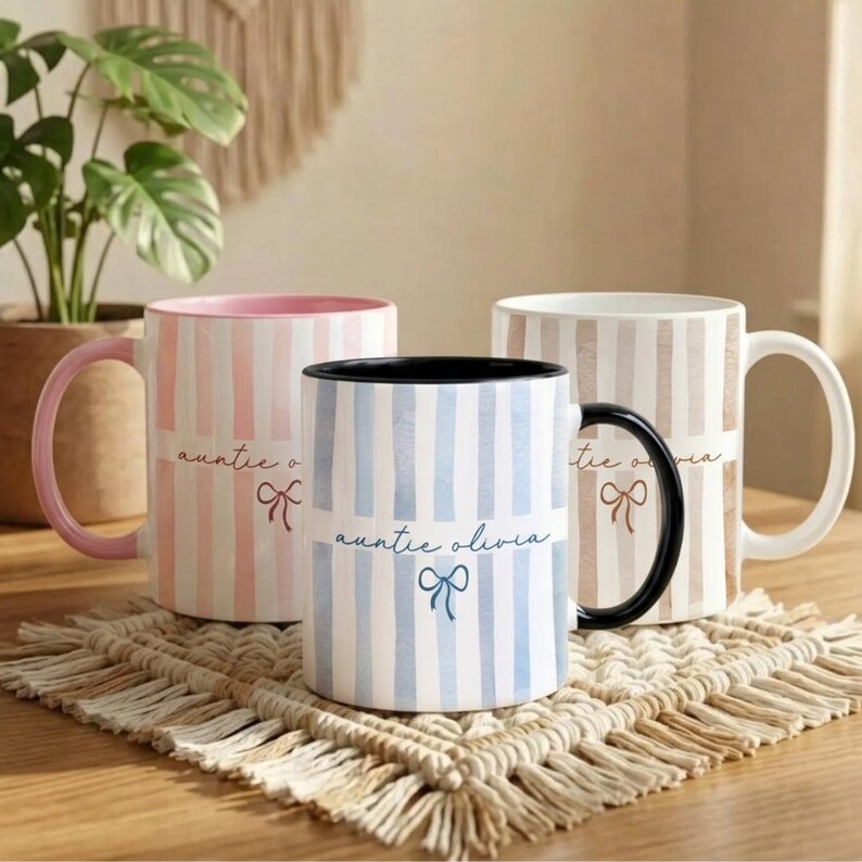 Personalized New Auntie Striped Mug, Custom Pregnancy Reveal Mother's Day Gift, New Aunt Gift Ideas