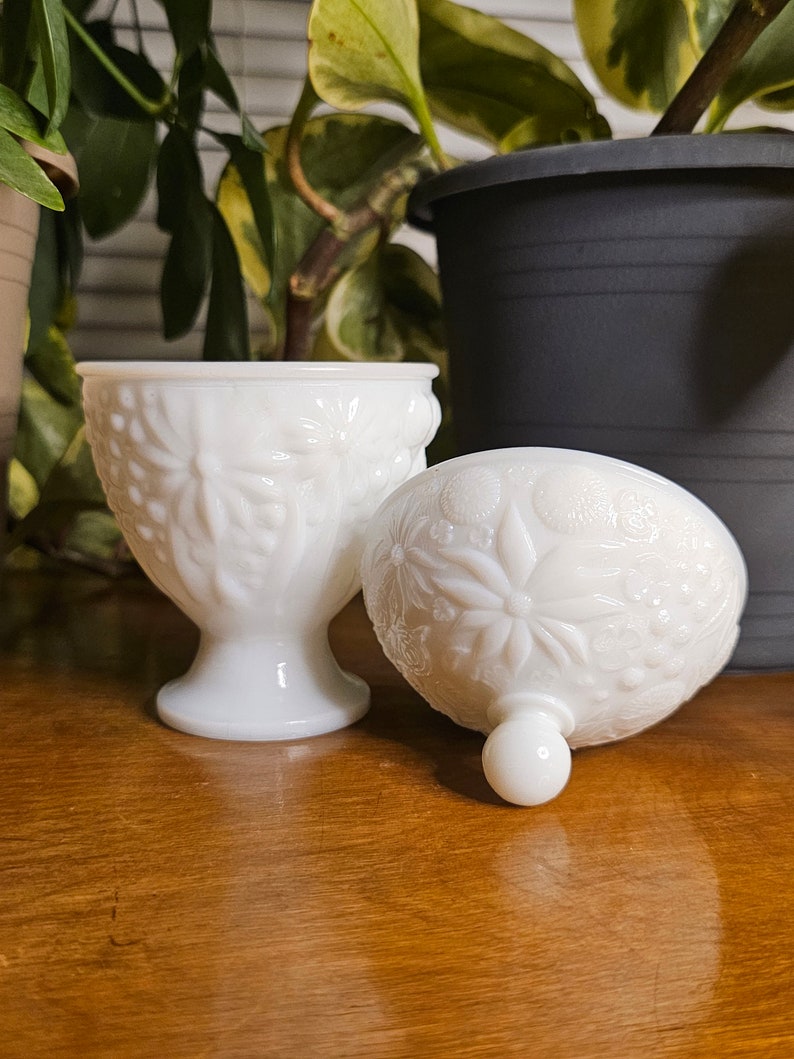 Vintage Avon White Milk Glass Footed Pedestal Egg Shaped Candy Dish