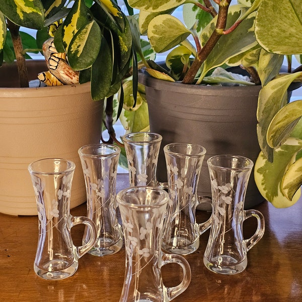 Vintage tall, floral etched crystal shot aperitif glasses with handles. set of six (6). Excellent Condition.