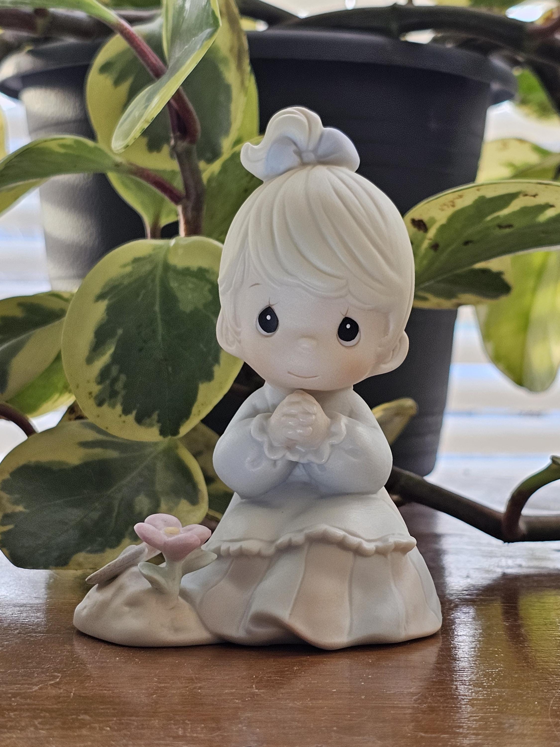 Vintage Precious Moments 1992 Members Only Special Edition Figure