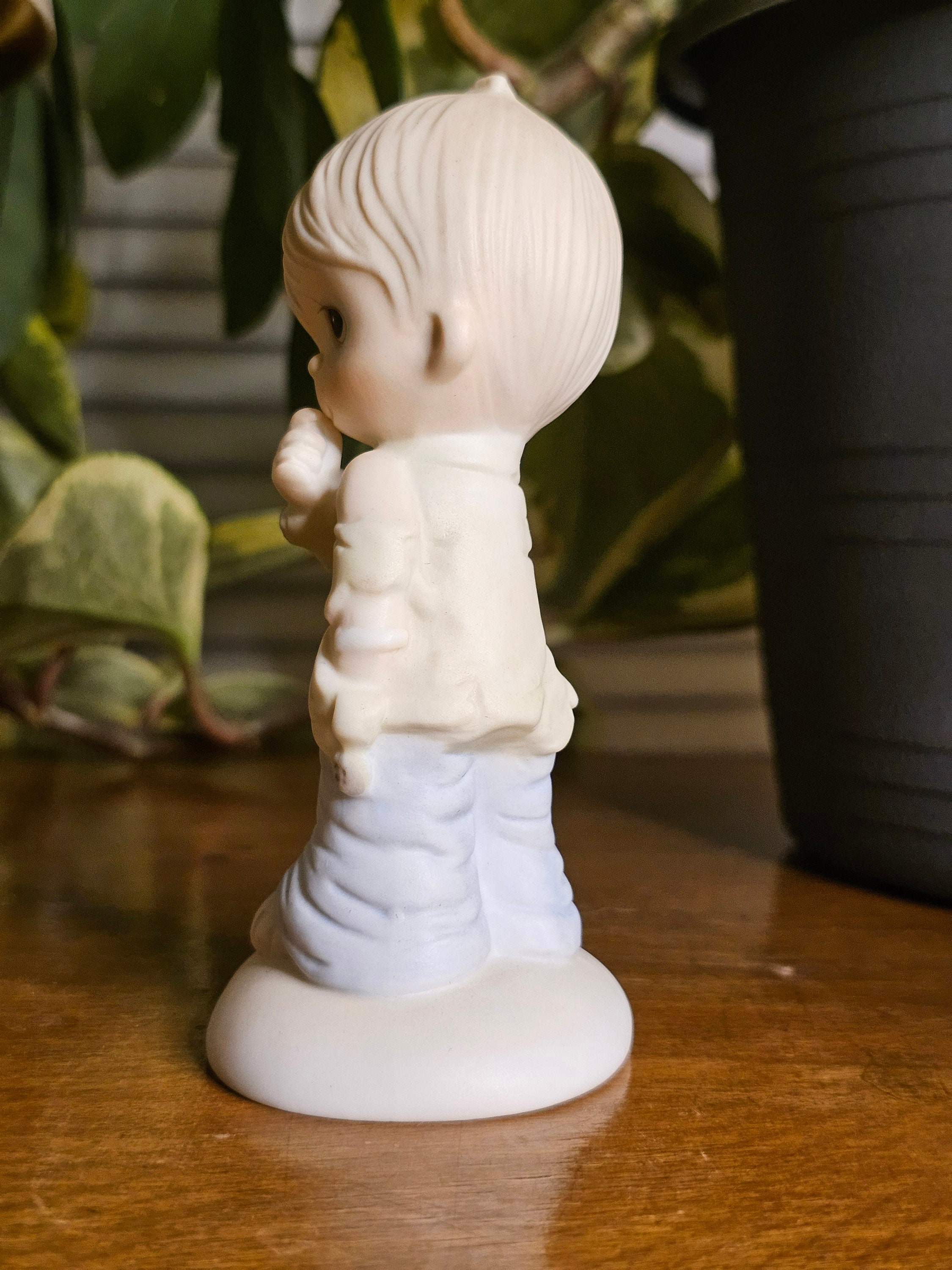 Vintage Precious Moments Enesco Figurine Figure 