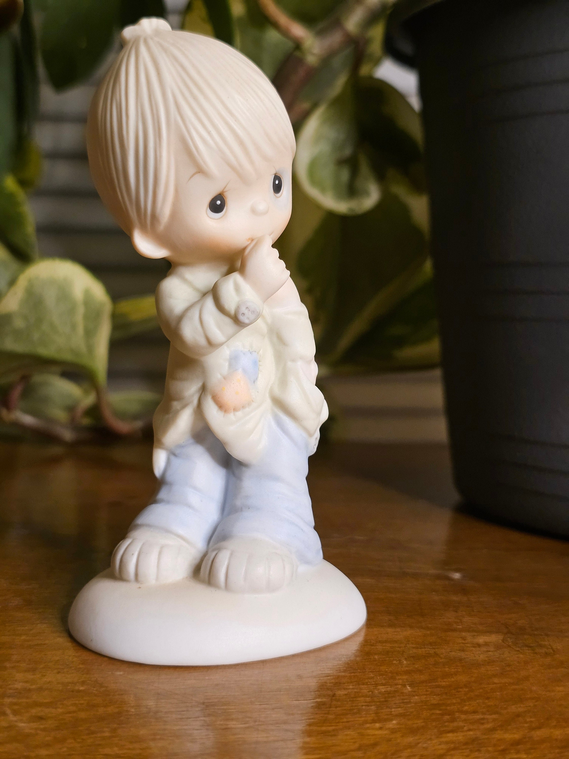 Vintage Precious Moments Enesco Figurine Figure 