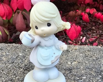 Precious Moments by Enesco Vintage Figurine Figure "Wednesday's Child is Full of Woe" 2000. #692107. No Original Box.