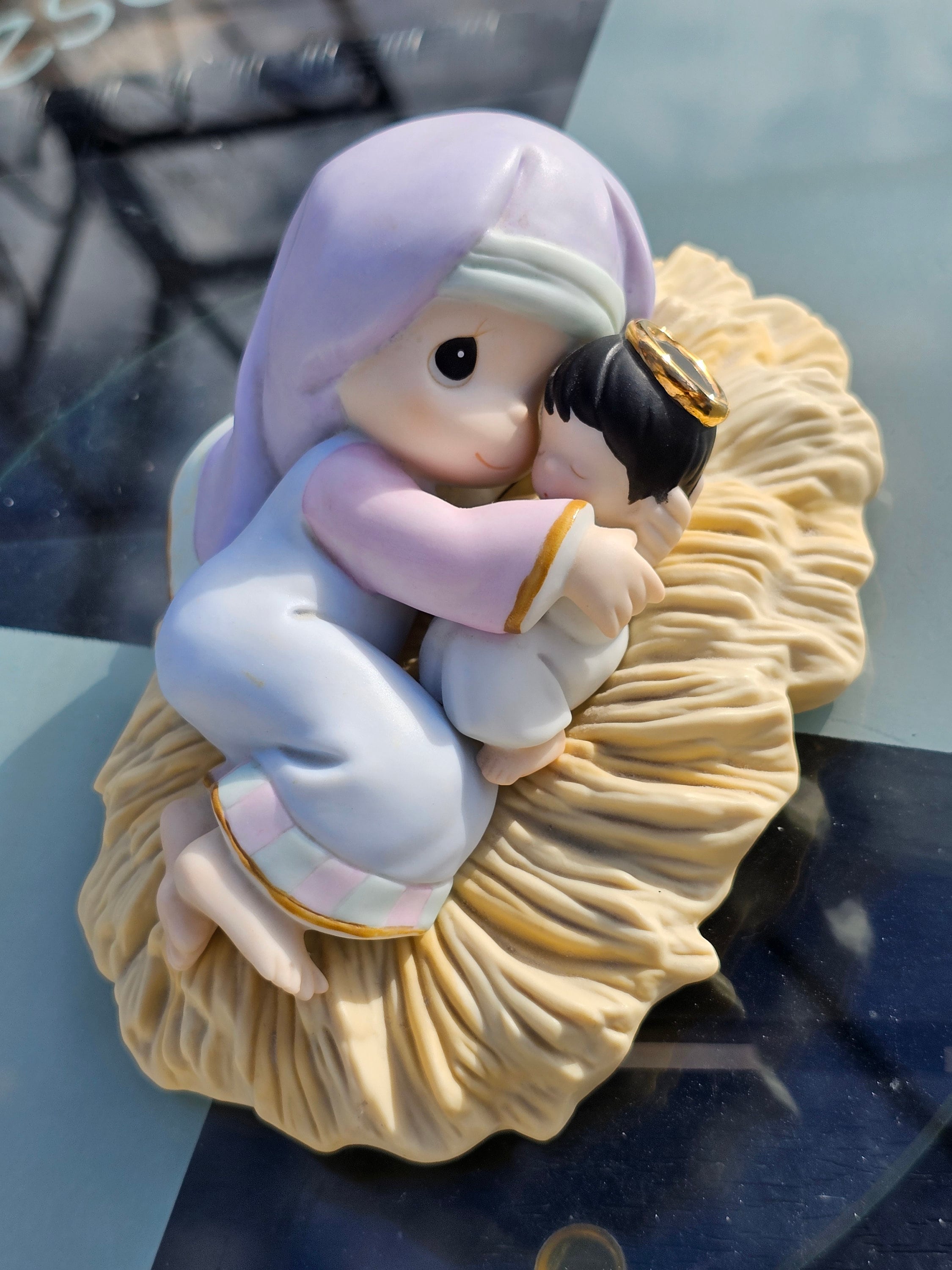 Precious Moments by Enesco Vintage Figure Figurine 